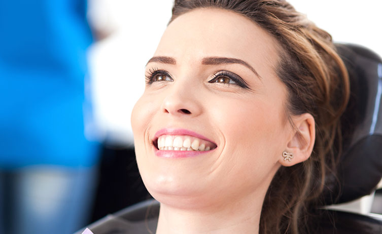 Pros and Cons of Teeth Reshaping